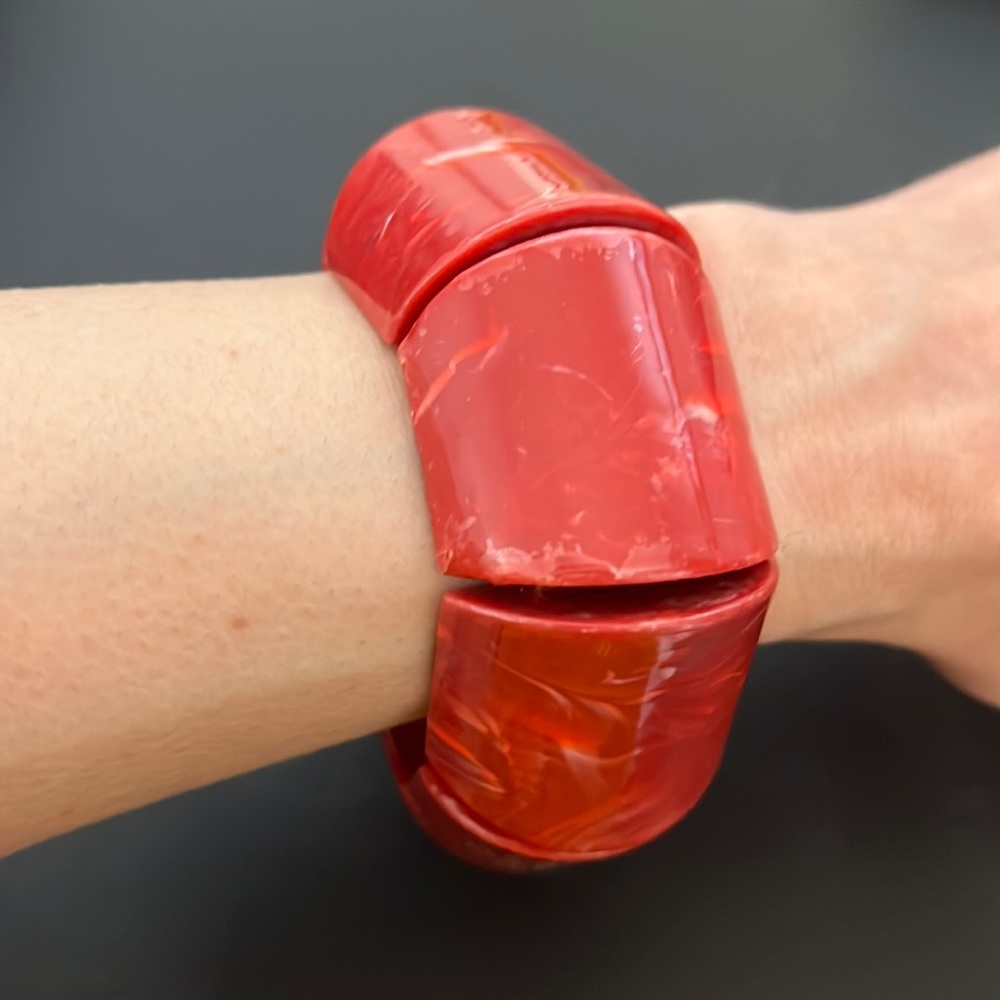 Vintage Plastic Stretch Bracelet, Red, Marble, Swirl,… Gem